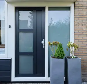Voordeur kunststof kozijnen
