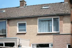 Draaikiepramen-woning-achterkant